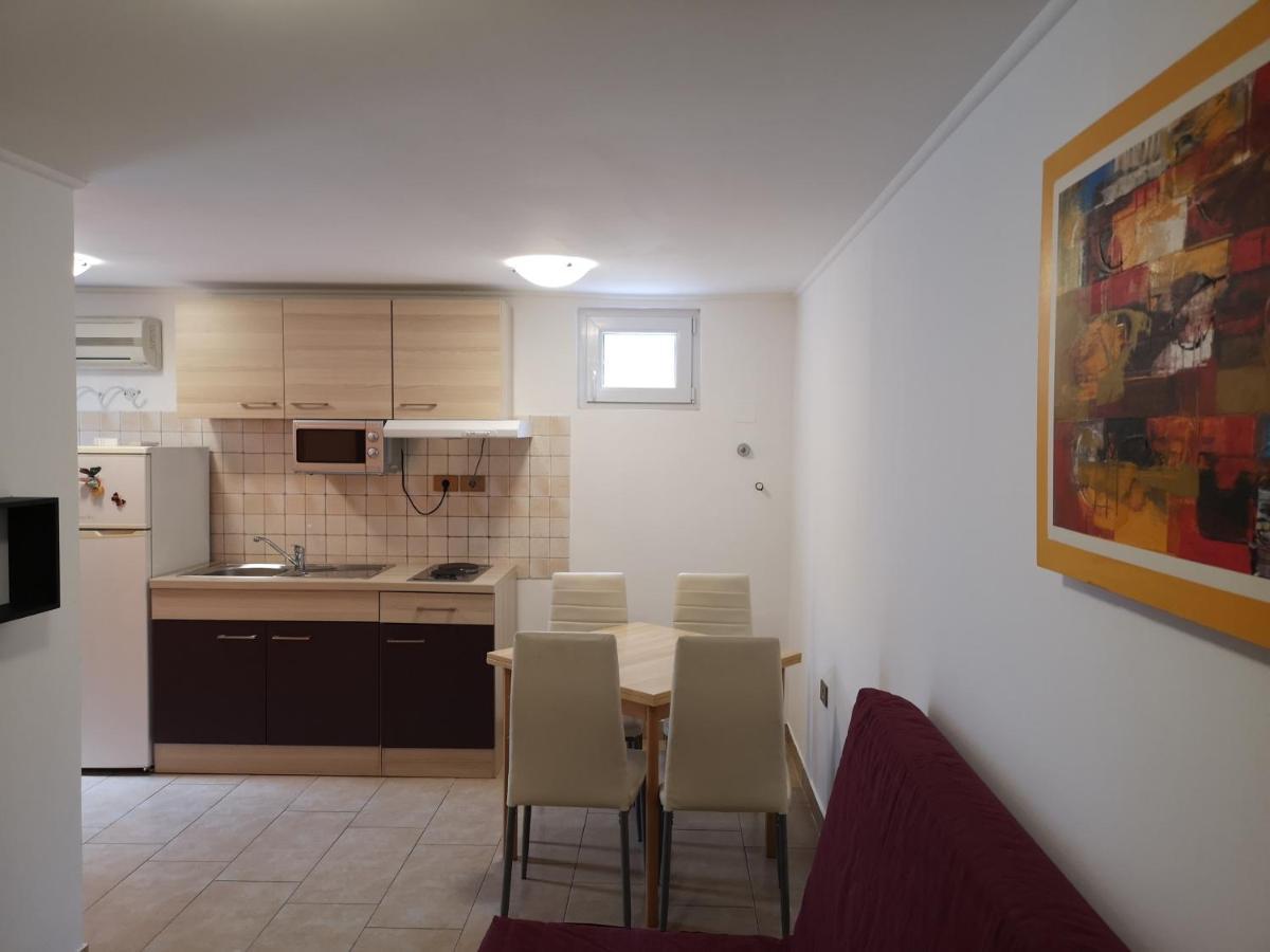 Apartment Sara Umag Eksteriør bilde